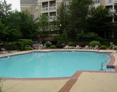 12915 Alton Square - Photo Thumbnail 12