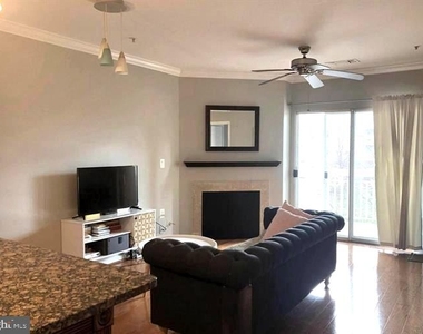 12915 Alton Square - Photo Thumbnail 2