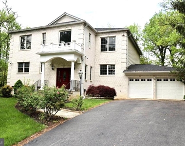 1310 Forestwood Dr. - Photo Thumbnail 6