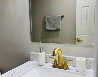 4708 Bideford Square - Photo Thumbnail 5