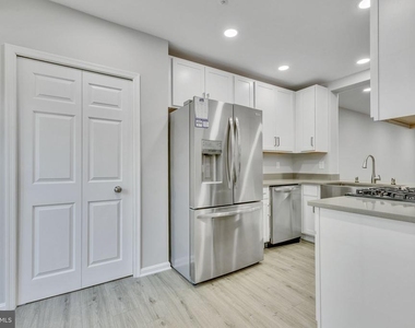 5980 Kimberly Anne Way - Photo Thumbnail 3