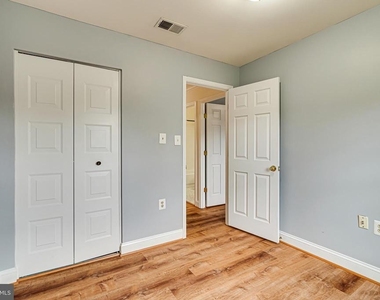 5708 Heritage Crossing Court - Photo Thumbnail 29