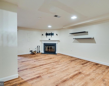 5708 Heritage Crossing Court - Photo Thumbnail 34