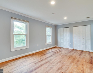 5708 Heritage Crossing Court - Photo Thumbnail 23