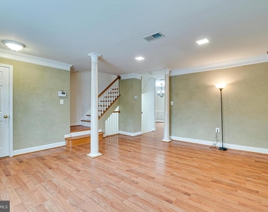 5708 Heritage Crossing Court - Photo Thumbnail 6