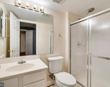 5708 Heritage Crossing Court - Photo Thumbnail 38