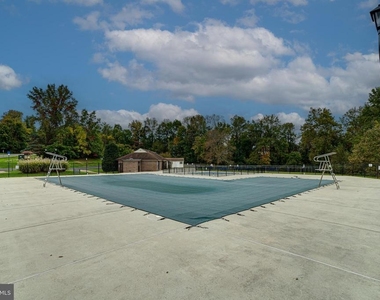 5708 Heritage Crossing Court - Photo Thumbnail 47