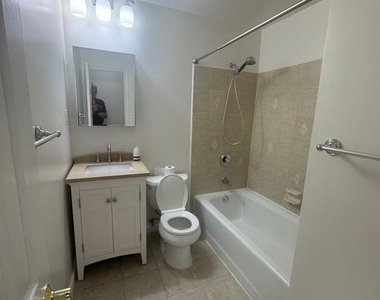 6718 Chestnut Oak Lane - Photo Thumbnail 9