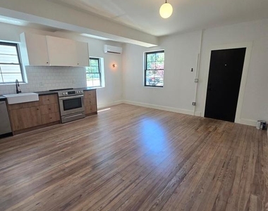 1401 Charles Street - Photo Thumbnail 8