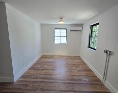 1401 Charles Street - Photo Thumbnail 15