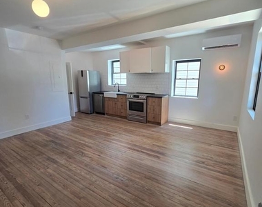 1401 Charles Street - Photo Thumbnail 2