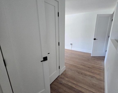 1401 Charles Street - Photo Thumbnail 17