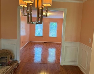5149 Woodmire Lane - Photo Thumbnail 6