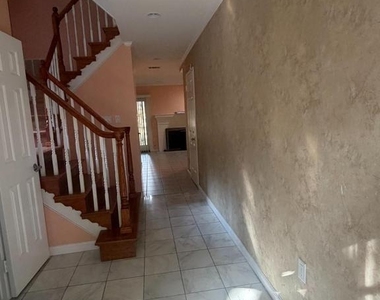 5149 Woodmire Lane - Photo Thumbnail 13