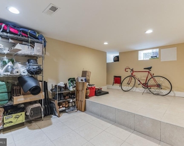 2035 Mountain Street - Photo Thumbnail 19