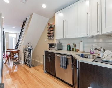 2035 Mountain Street - Photo Thumbnail 15
