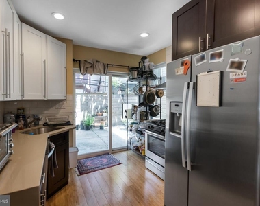 2035 Mountain Street - Photo Thumbnail 13