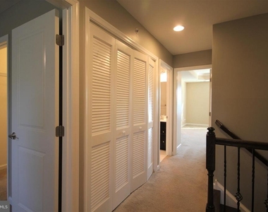 228 Compass Drive - Photo Thumbnail 13