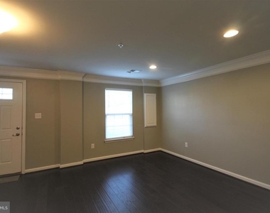 228 Compass Drive - Photo Thumbnail 4