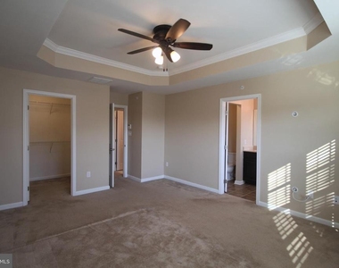 228 Compass Drive - Photo Thumbnail 14
