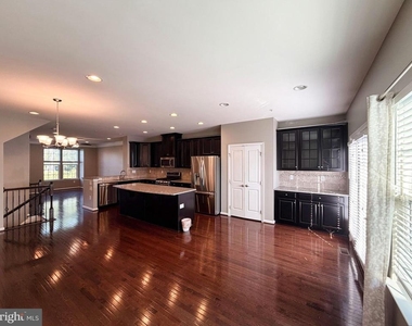 228 Compass Drive - Photo Thumbnail 32