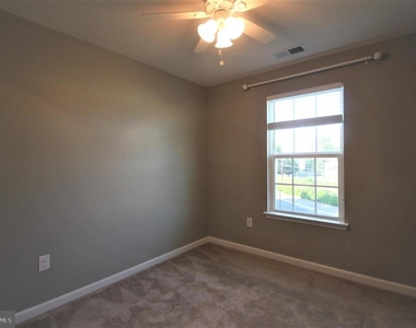 228 Compass Drive - Photo Thumbnail 16