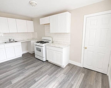 217 E Marshall Street - Photo Thumbnail 1