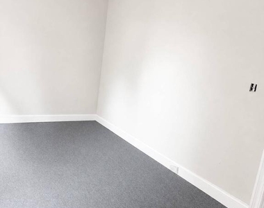 217 E Marshall Street - Photo Thumbnail 8