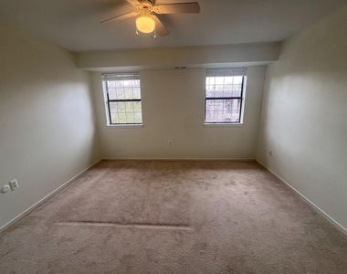 501 N Bethlehem Pike - Photo Thumbnail 3