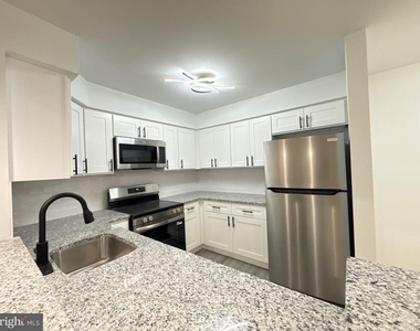 1512 Foxmeadow Circle - Photo Thumbnail 5