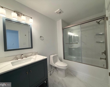 1512 Foxmeadow Circle - Photo Thumbnail 18