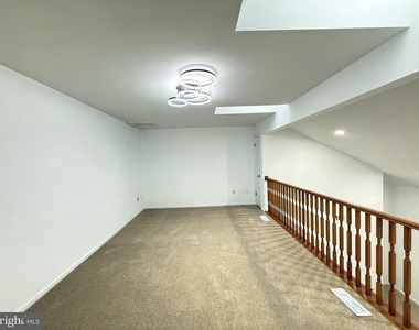 1512 Foxmeadow Circle - Photo Thumbnail 12