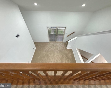 1512 Foxmeadow Circle - Photo Thumbnail 14