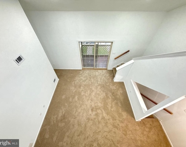 1512 Foxmeadow Circle - Photo Thumbnail 15