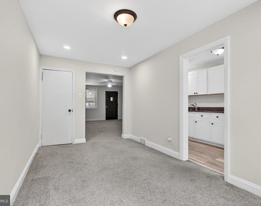 125 W 21st Street - Photo Thumbnail 5