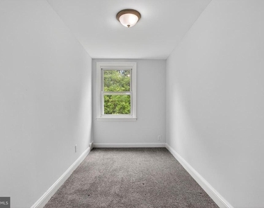 125 W 21st Street - Photo Thumbnail 9