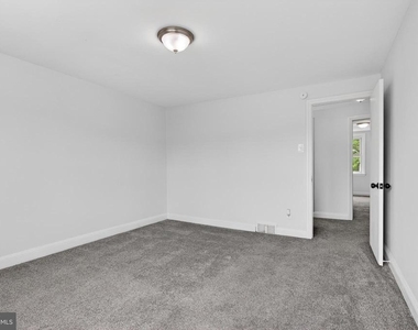 125 W 21st Street - Photo Thumbnail 12