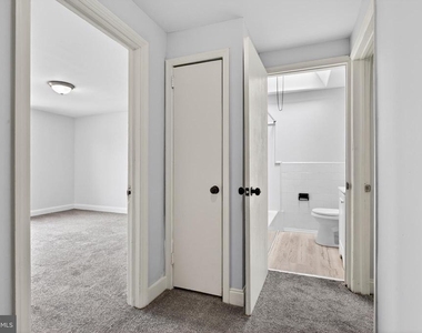 125 W 21st Street - Photo Thumbnail 8