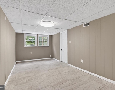 125 W 21st Street - Photo Thumbnail 19