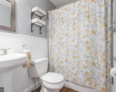 254 Summit House - Photo Thumbnail 16