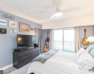 254 Summit House - Photo Thumbnail 10