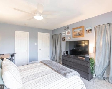 254 Summit House - Photo Thumbnail 12