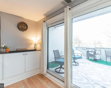 254 Summit House - Photo Thumbnail 18