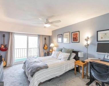 254 Summit House - Photo Thumbnail 11