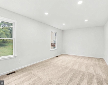 507 Pickering Station Drive - Photo Thumbnail 7