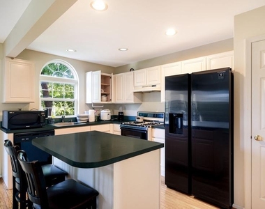 137 Weybridge Drive - Photo Thumbnail 15