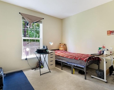 137 Weybridge Drive - Photo Thumbnail 22