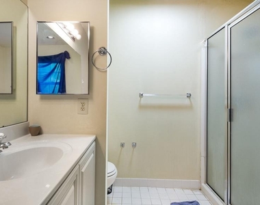 137 Weybridge Drive - Photo Thumbnail 19