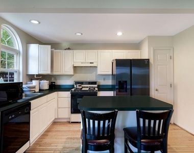 137 Weybridge Drive - Photo Thumbnail 14