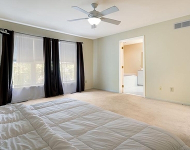 137 Weybridge Drive - Photo Thumbnail 17